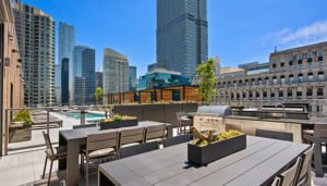 The roof deck and pool at HUBBARD221 apartments in Chicago.